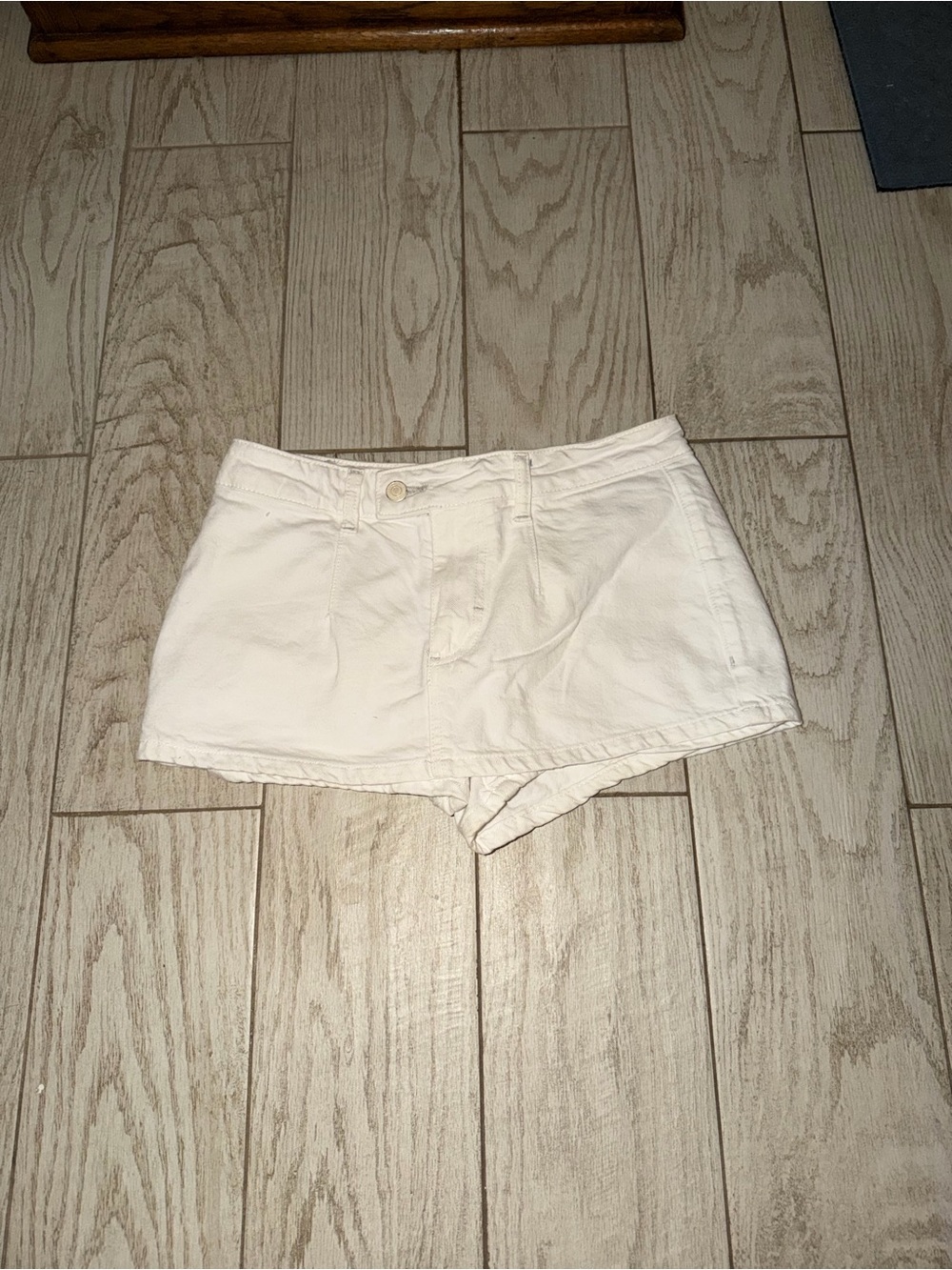 Women's Cream High-Waist Denim Shorts